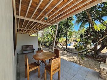 don jons lodge surf and yoga