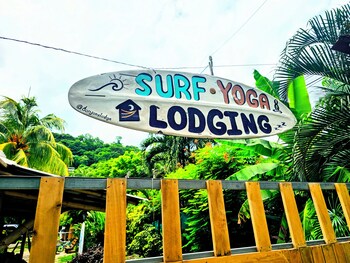 don jons lodge surf and yoga