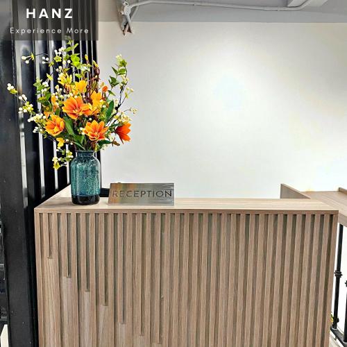 hanz monstera hotel grand world