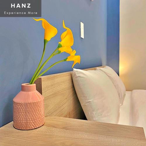 hanz monstera hotel grand world