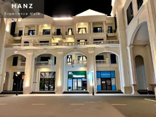 hanz monstera hotel grand world