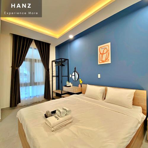 hanz monstera hotel grand world