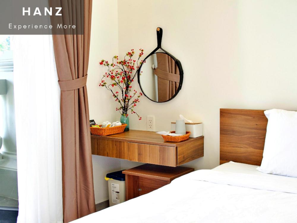 hanz monstera hotel grand world