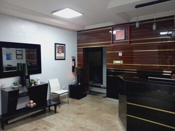new land luxury hotel