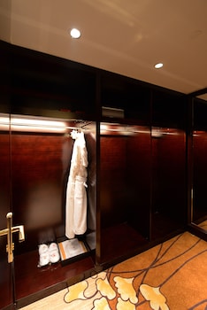 jinling new town hotel nanjing