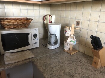 markopoulo mesogaias