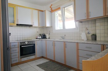 markopoulo mesogaias