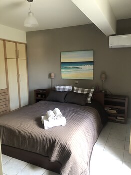 markopoulo mesogaias