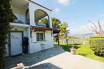 markopoulo mesogaias