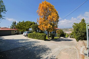 markopoulo mesogaias