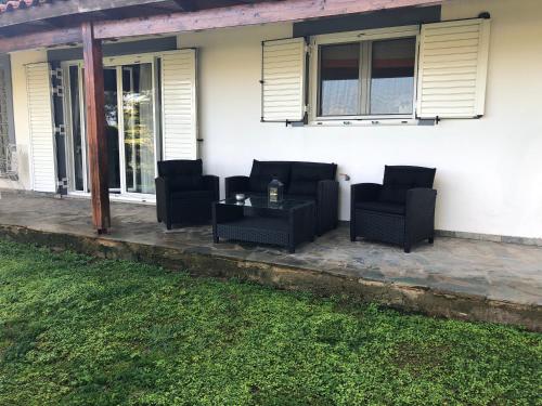 markopoulo mesogaias