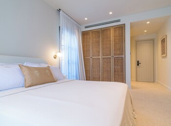 argostoli essence suites