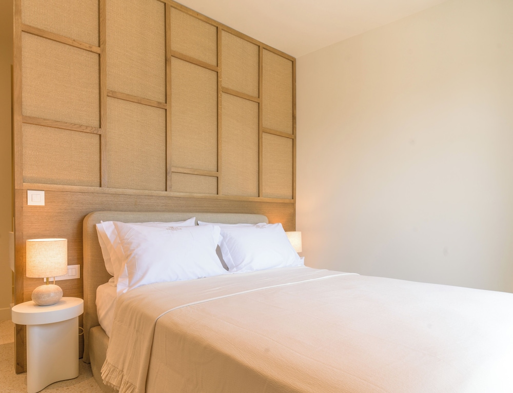 argostoli essence suites