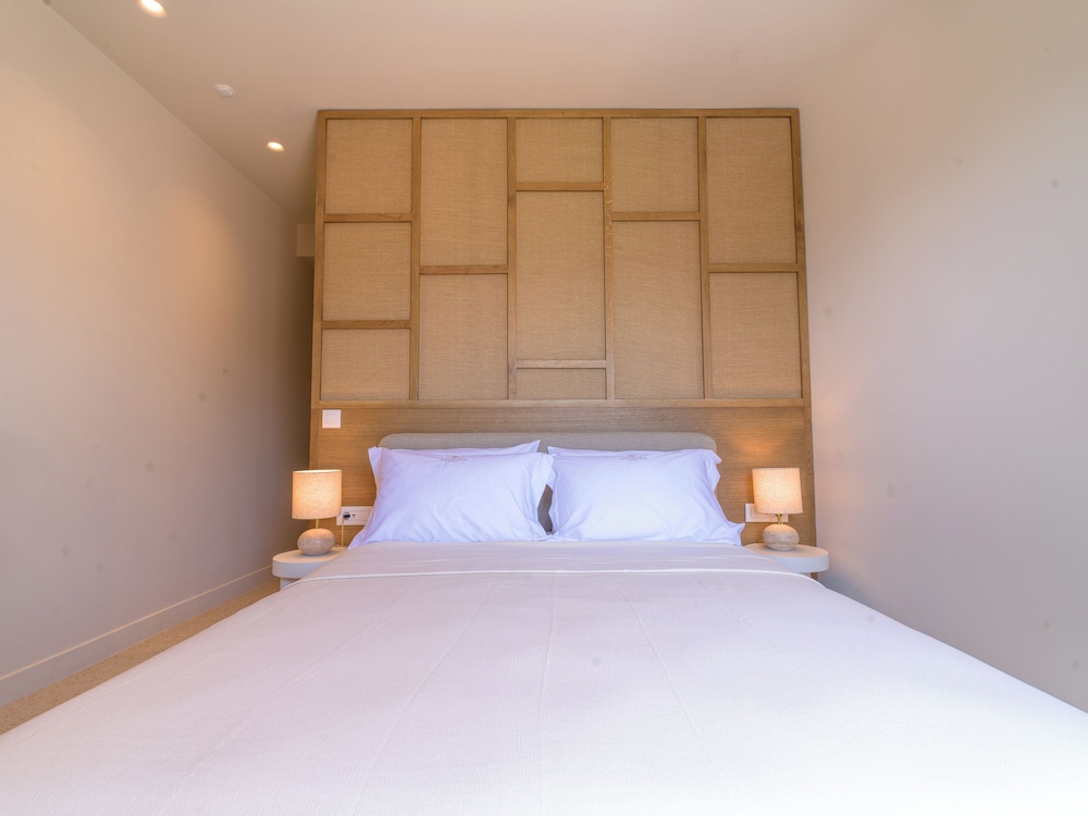 argostoli essence suites