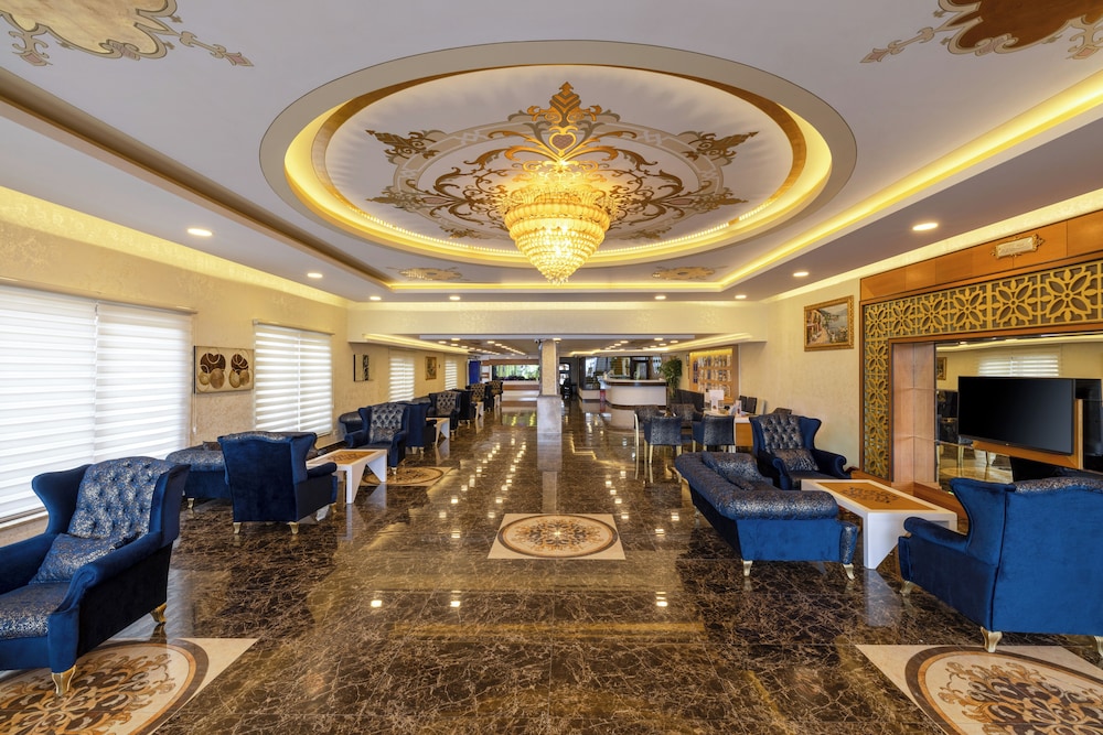 club hotel belpinar
