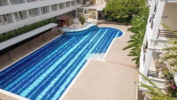 club hotel belpinar