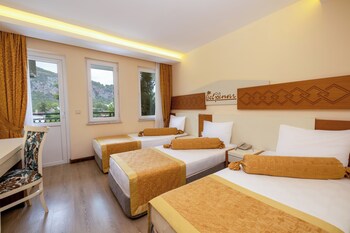 club hotel belpinar
