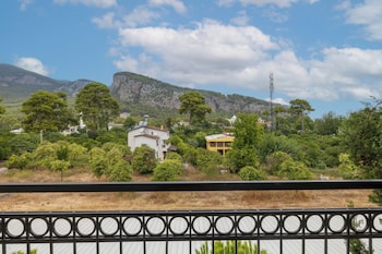 club hotel belpinar