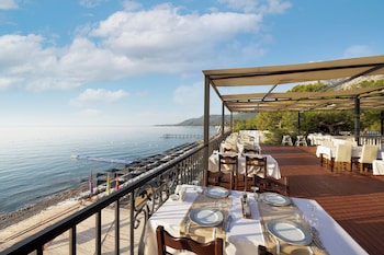 club hotel belpinar
