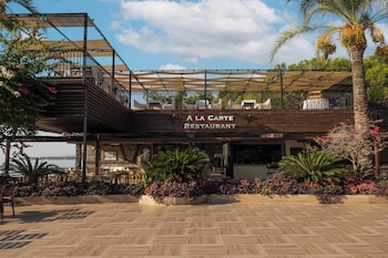 club hotel belpinar