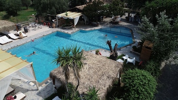 Spiti Nikos,Danilia, Gouvia,3 star