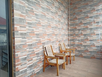 oyo 92472 tri homestay