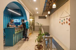 madpackers rishikesh laxman jhula