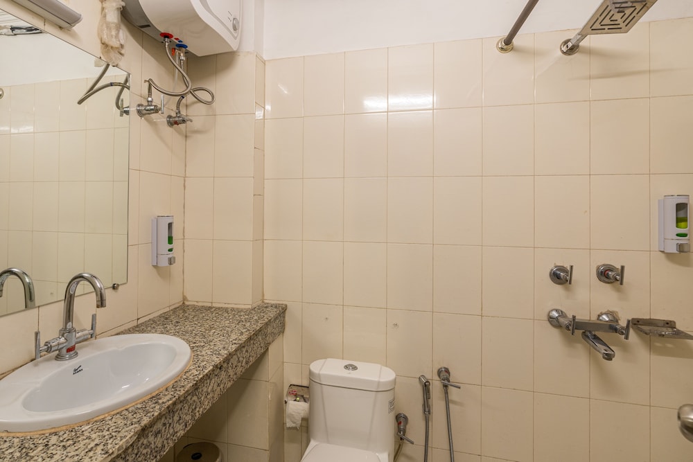 madpackers rishikesh laxman jhula