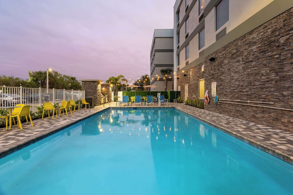 home2 suites by hilton ft pierce i 95