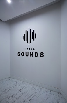 sounds hotel