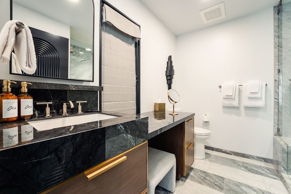 Orli La Jolla,San Diego>>La Jolla,2 star