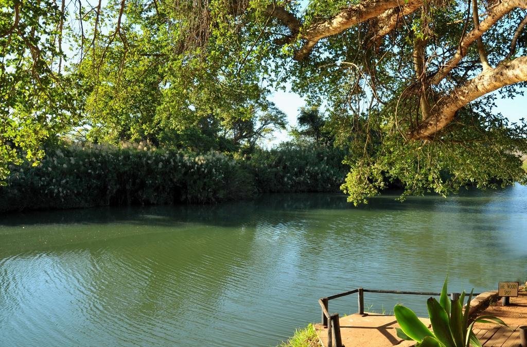 Komati River Chalets,Komatipoort>>Hectorspruit,3 star