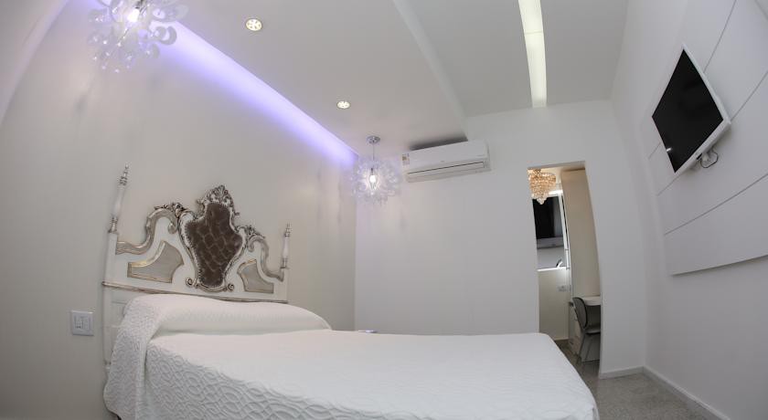 compact hotel