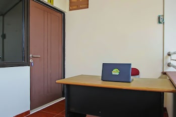 super oyo 92437 wahidin guesthouse