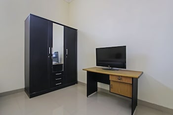 super oyo 92437 wahidin guesthouse
