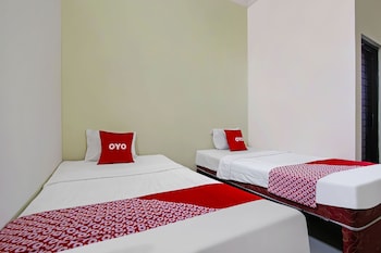 super oyo 92437 wahidin guesthouse