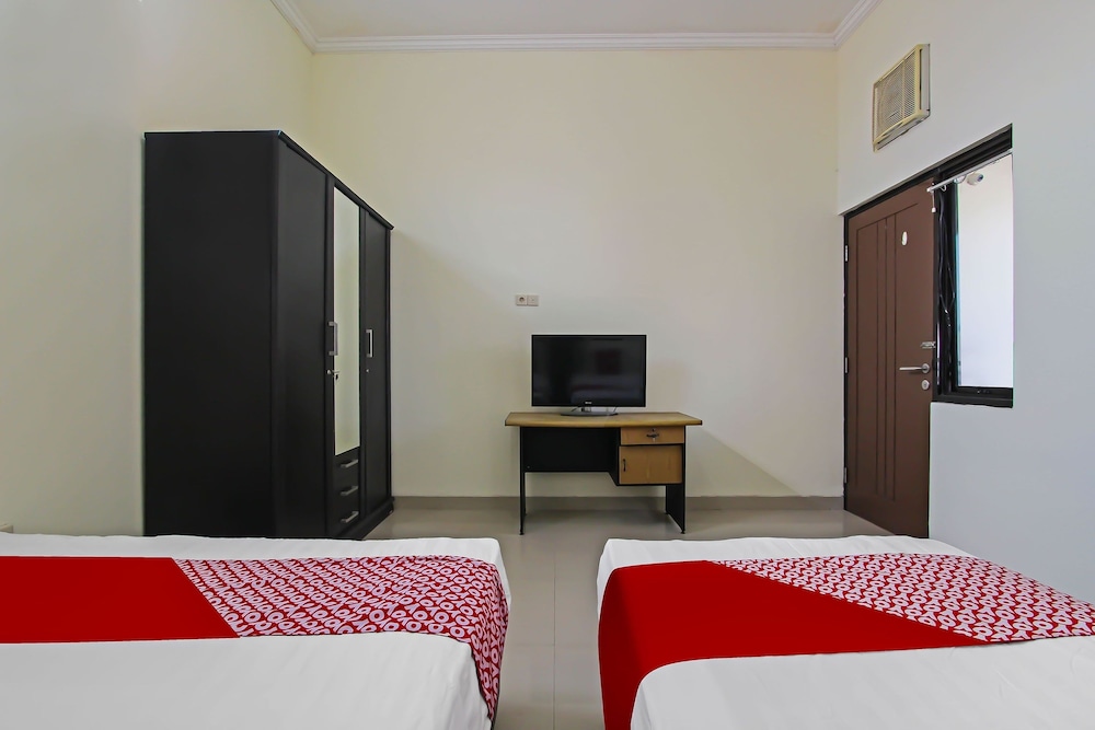 super oyo 92437 wahidin guesthouse