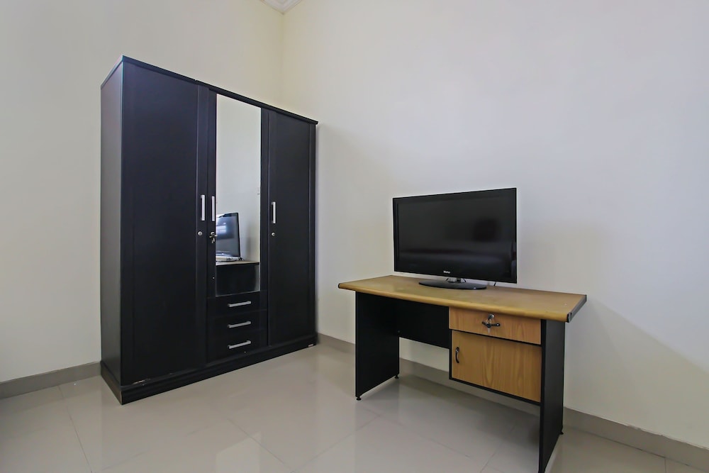 super oyo 92437 wahidin guesthouse