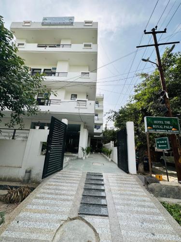 hotel the royal palm