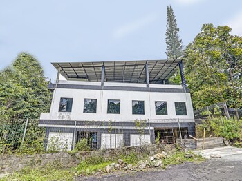 oyo 91612 villa a1