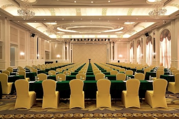 country garden phoenix hotel