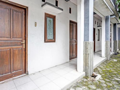 spot on 92086 fun guesthouse