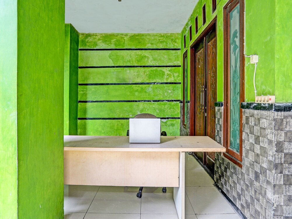 spot on 92086 fun guesthouse