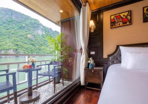 arcady boutique cruise