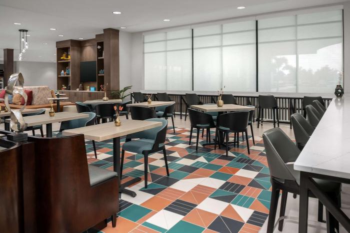 hampton inn orlando southeast nona