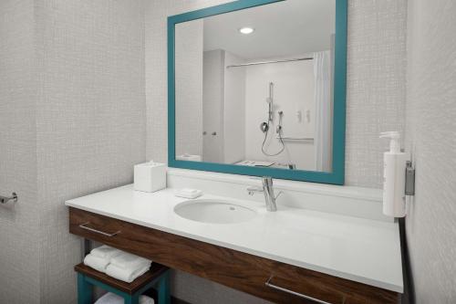hampton inn orlando southeast nona