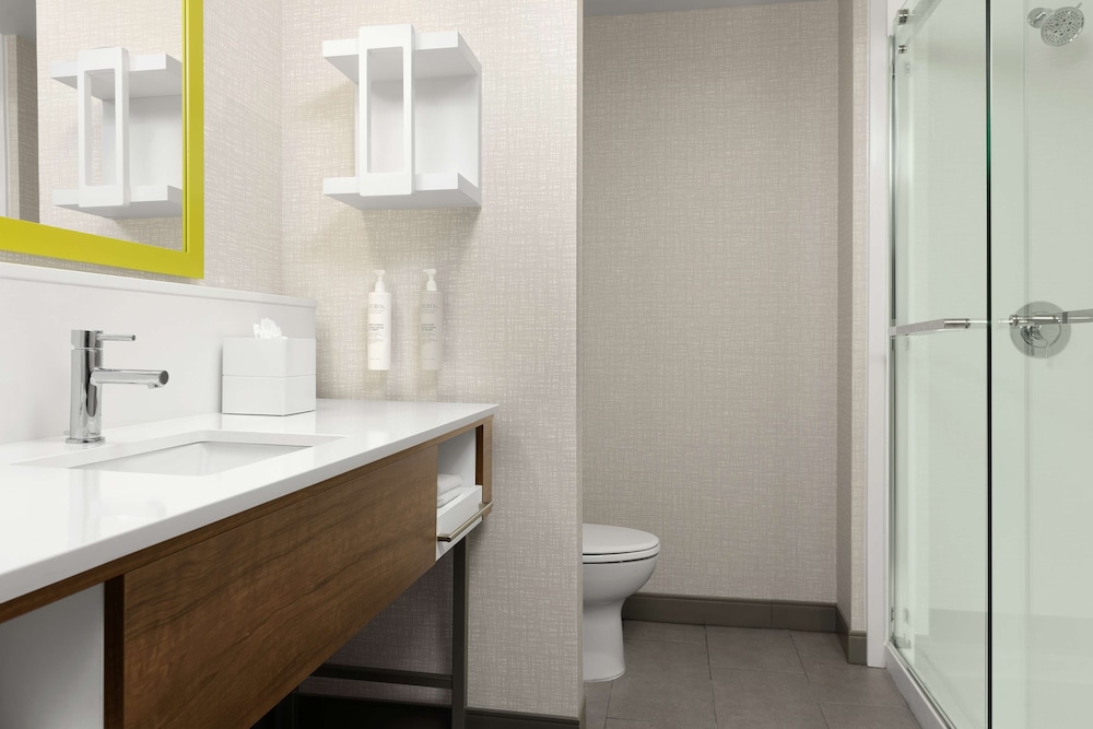 hampton inn and suites durham university medical center