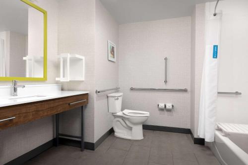 hampton inn and suites durham university medical center