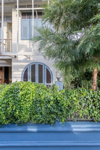 priya boutique house