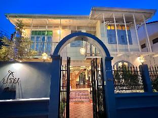 priya boutique house